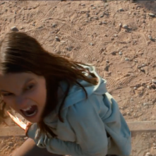 Logan: Dafne Keen in una scena del film