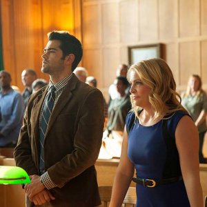 God's Not Dead 2: Melissa Joan Hart e Jesse Metcalfe in un momento del film