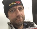 Avengers: Infinity War - Sean Gunn svela il logo del cappello della crew
