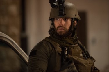 Sand Castle: Henry Cavill in una foto del film