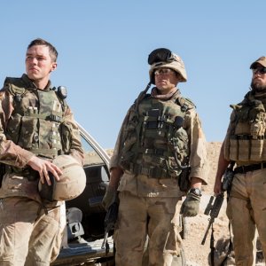 Sand Castle: Nicholas Hoult in una foto del film