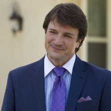 Santa Clarita Diet: Nathan Fillion in una foto della serie
