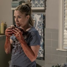 Santa Clarita Diet: un'immagine di Drew Barrymore