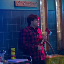 Autopsy: Emile Hirsch in una scena del film