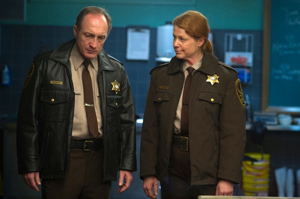 Autopsy: Michael McElhatton e Jane Perry in una scena del film