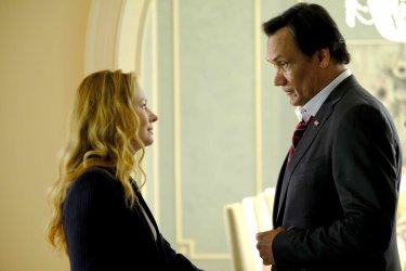 24: Legacy, Miranda Otto e Jimmy Smits in una scena della prima stagione