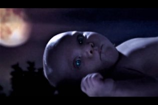 LEGION Season 1 - Promo 'Swaddled' 