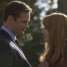 Big Little Lies: Alexander Skarsgård e Nicole Kidman in una foto della serie