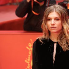 Berlino 2017: Clémence Poésy sul red carpet di Final Portrait