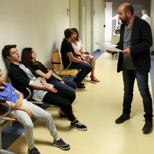 Mamma o papà?: Antonio Albanese, Alvise Marascalchi, Luca Marino e Marianna Cogo in una scena del film