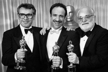 Milos Forman e F. Murray Abraham con gli Oscar vinti per Amadeus