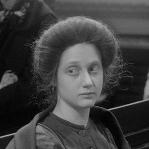 Hester Street: Carol Kane in una scena del film