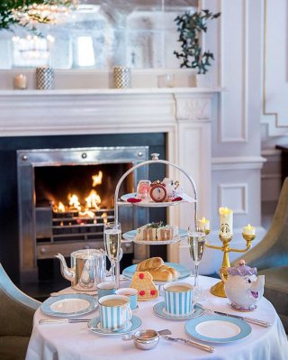 images/2017/02/18/beauty-and-the-beast-cafe-kensington-hotel-london-09-640x799.jpg