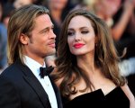 Angelina Jolie sul divorzio da Brad Pitt: 'Siamo e saremo sempre una famiglia'