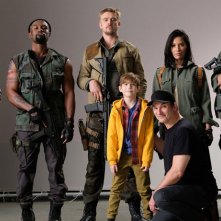 The Predator: il cast del film con il regista Shane Black