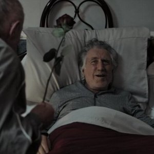 Chi salverà le rose?: Carlo Delle Piane e Lando Buzzanca in una scena del film