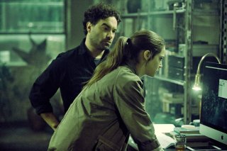 The Ring 3: Matilda Anna Ingrid Lutz e Johnny Galecki in una scena del film