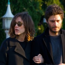 La Porta Rossa: una foto dei protagonisti Gabriella Pession e Lino Guanciale