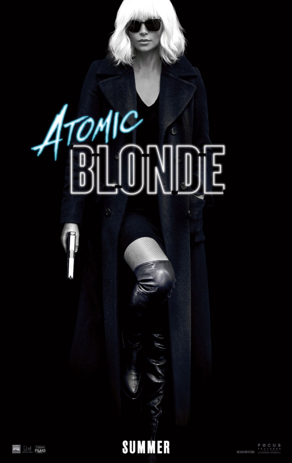 Atomic Blonde: il poster del film con Charlize Theron