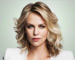 Charlize Theron e Seth Rogen interpreti e produttori della dark romcom 'Flarsky'