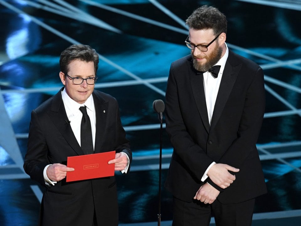 Michael J. Fox e Seth Rogen sul palco degli Oscar 2017