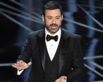 Oscar 2017: Jimmy Kimmel infiamma la serata tra frecciate a Matt Damon e critiche a Donald Trump