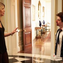 The Mick: una foto di Kaitlin Olson e Thomas Barbusca nella serie