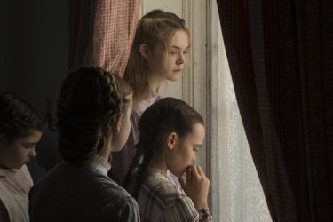 The Beguiled: Elle Fanning con un gruppo di bambini