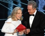 Oscar 2017: Warren Beatty e Faye Dunaway bisticciavano per decidere chi avrebbe annunciato il Miglior Film