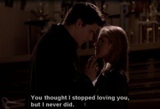 Buffy the Vampire Slayer: David Boreanaz e Sarah M. Gellar in una scena dell'episodio Per sempre