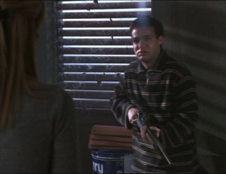 Buffy the Vampire Slayer: un momento dell'episodio Poteri metafisici