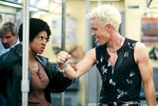 Buffy the Vampire Slayer: James Marsters una scena dell'episodio Pazzi d'amore