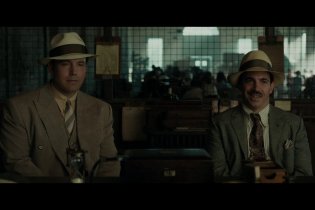 La legge della notte - Clip 'Mi sta minacciando'