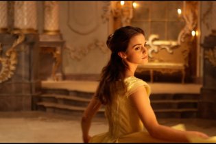Beauty and the Beast - Featurette 'Empowered Belle'