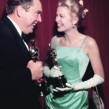 Grace Kelly alla cerimonia degli Oscar del 1955