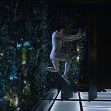 Ghost in the Shell: Scarlett Johansson in una scena d'azione del film