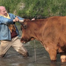 In viaggio con Jacqueline: Fatsah Bouyahmed in una scena del film