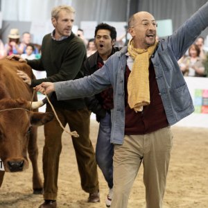 In viaggio con Jacqueline: Lambert Wilson, Fatsah Bouyahmed e Jamel Debbouze in un momento del film