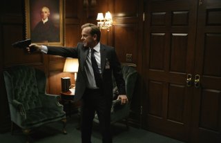 images/2017/03/07/jack-bauer-taser-24-season-7-ep11.jpg
