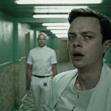 La cura dal benessere: Dane DeHaan in una scena del film