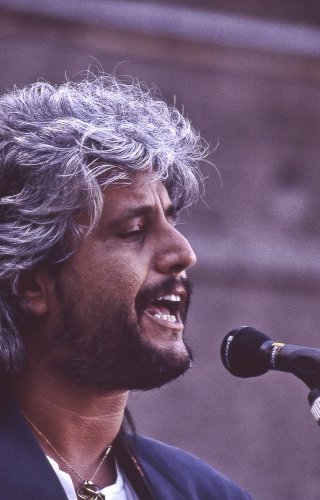 Pino Daniele - Il tempo resterà: un'immagine di Daniele tratta dal documentario