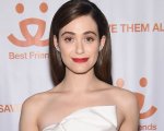 In ordine di sparizione: Emmy Rossum nel cast del remake con Liam Neeson
