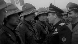 Vedete sono uno di voi - Clip 'Guerra'