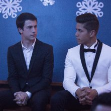 Tredici: Dylan Minnette e Christian Navarro in una foto della serie