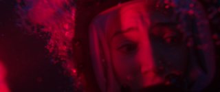 47 metri: un primissimo piano di Mandy Moore