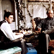 Il Padrino: Brando e Pacino in una scena
