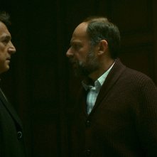 La meccanica delle ombre: François Cluzet e Denis Podalyds in una scena del film