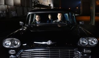 L'altro volto della speranza: Sakari Kuosmanen, Sherwan Haji e Hussein Simon Hussein Al-Bazoon in una scena del film