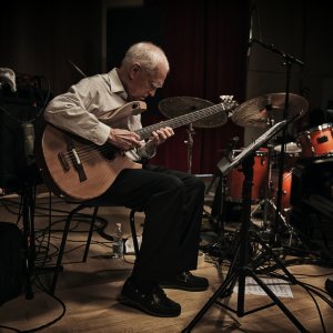 Piani paralleli: Giovanni Mazzarino in un momento del documentario