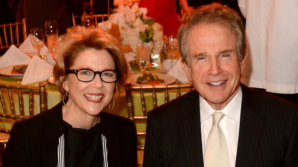 Un'immagine che ritrae Warren Beatty e Annette Bening